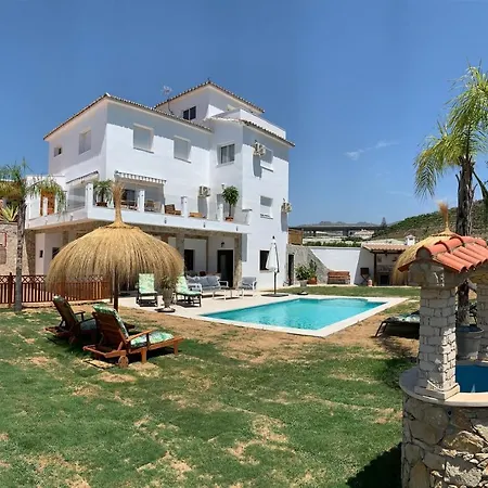 Nisperos Algarrobo Costa
