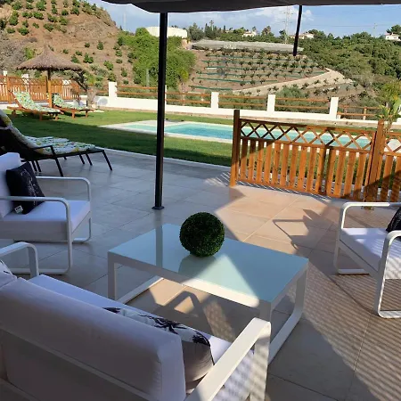 Nisperos Сasa de vacaciones Algarrobo Costa