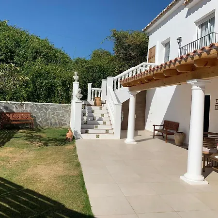 Nisperos * Algarrobo Costa