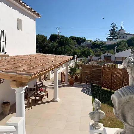 Nisperos * Algarrobo Costa