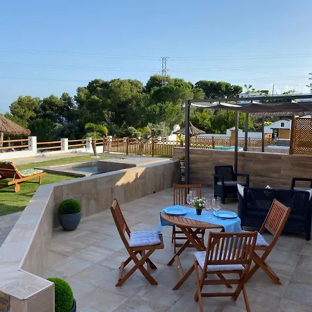Nisperos Holiday home *