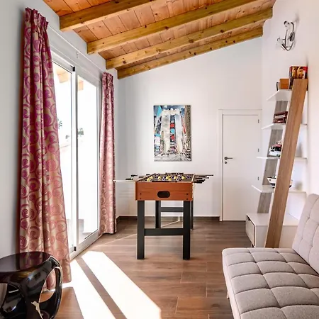 Holiday home Nisperos *